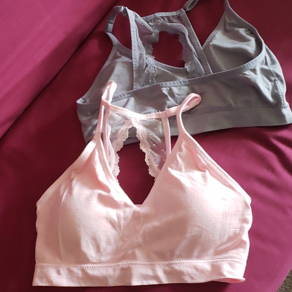 2 bralettes